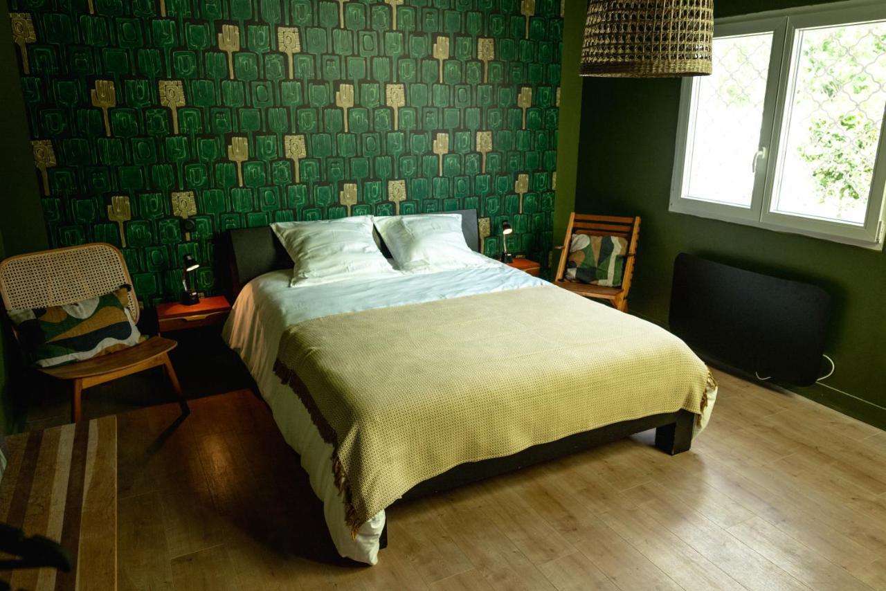 Bourg-sur-Gironde Chambre D'Hote Pres Bordeaux Au Chateau Camponac المظهر الخارجي الصورة
