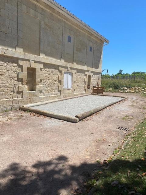 Bourg-sur-Gironde Chambre D'Hote Pres Bordeaux Au Chateau Camponac المظهر الخارجي الصورة